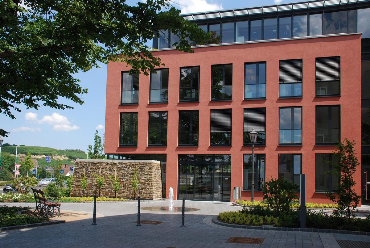 Bürgerbüro Bad Neuenahr-Ahrweiler mit roter Klinkerfassade