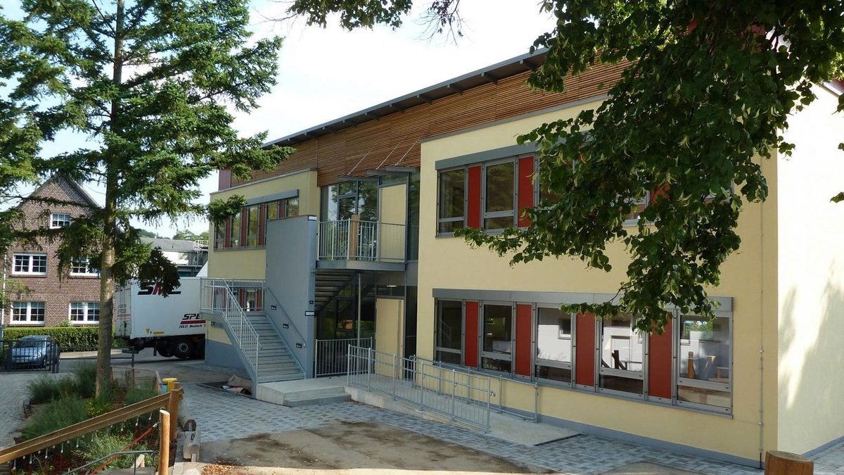 Offene Ganztagsschule Witterschlick in Holztafelbauweise